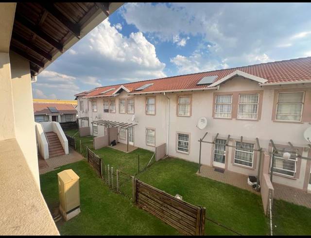 2 BEDROOM APARTMENT FOR SALE IN AUREUS